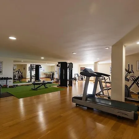 Exquisite 2 Bedroom Ground Floor In Benahavis Estepona