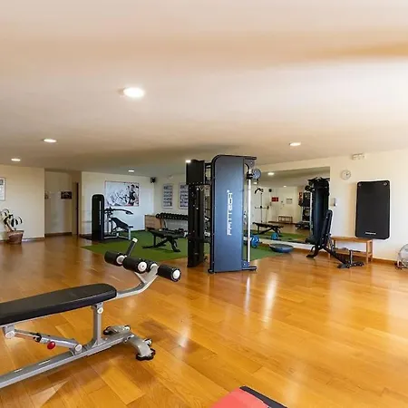 Apartment Exquisite 2 Bedroom Ground Floor In Benahavis