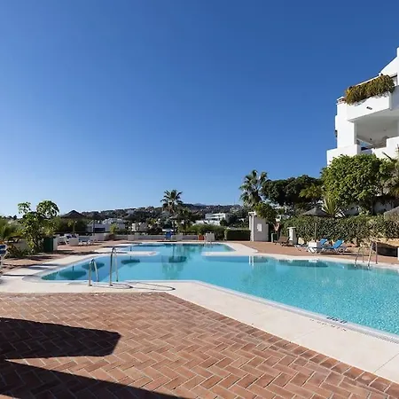 Apartment Exquisite 2 Bedroom Ground Floor In Benahavis *